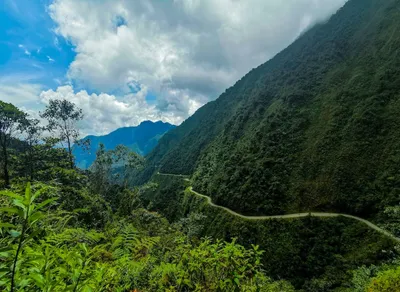 Experience the Thrill of Mont Ventoux Vélo - Discover the Ultimate Cycling Adventure!