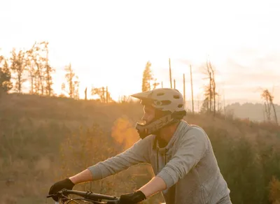 Discover the Best Biking Gloves for Unmatched Comfort and Protection